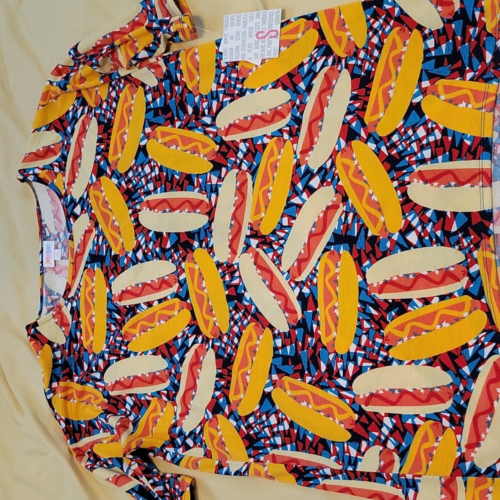 LulaRoe Irma Shirt